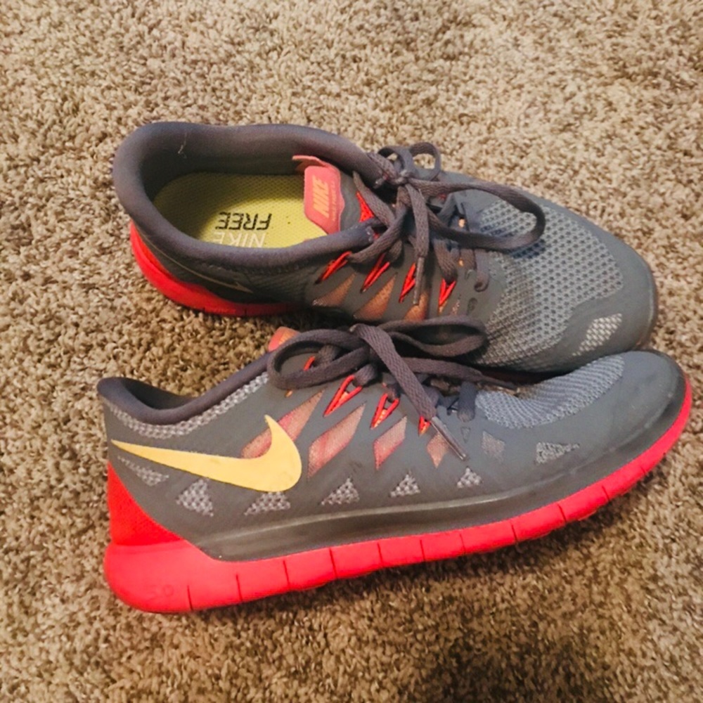 NIKE Free 5.0 Size 8
